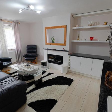 19 Shrewsbury Walk Apartamento Isleworth Exterior foto