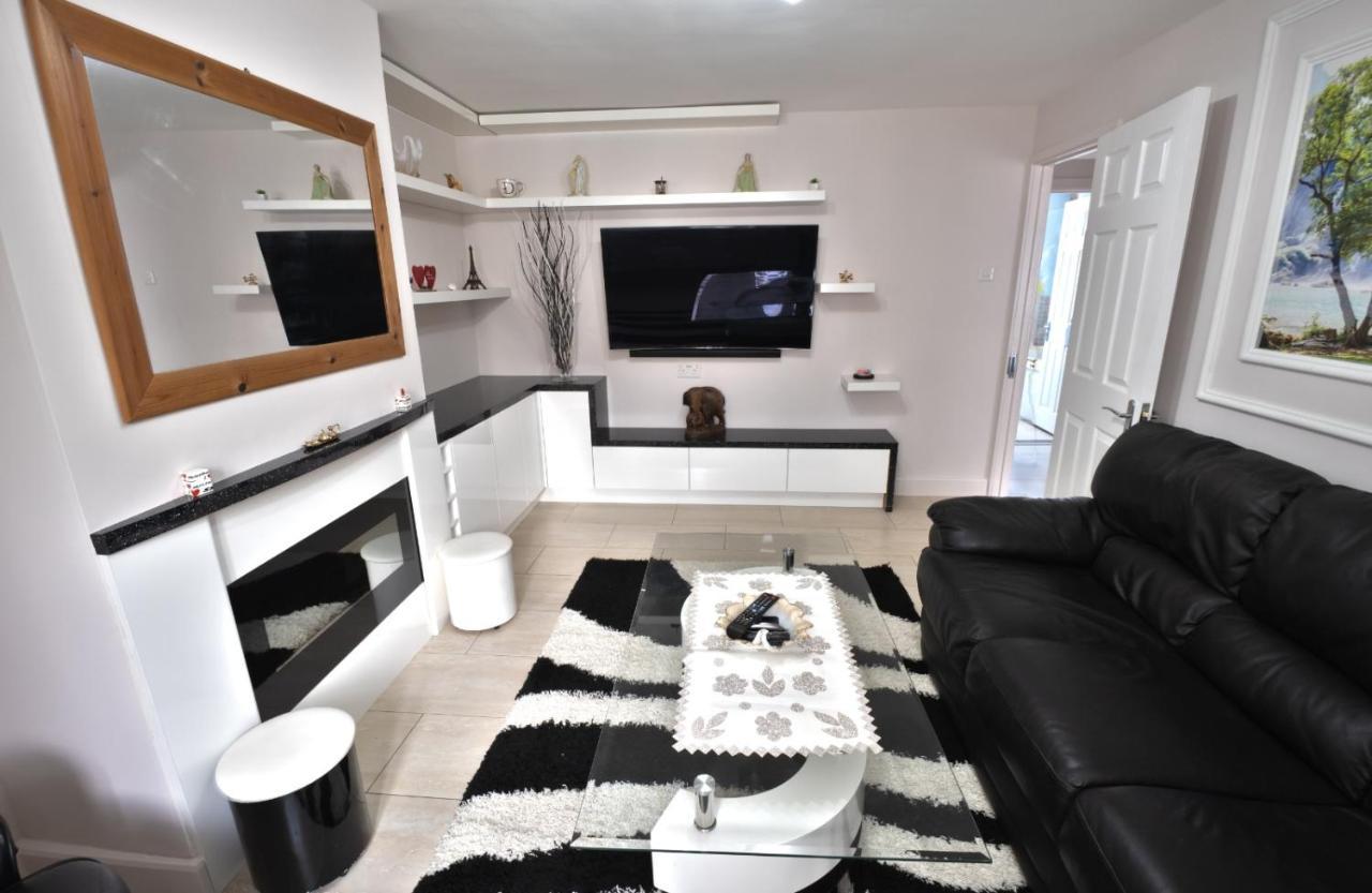 19 Shrewsbury Walk Apartamento Isleworth Exterior foto